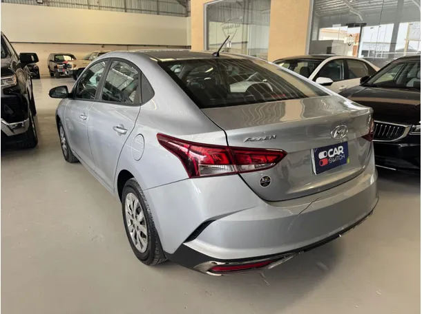 Car image 6