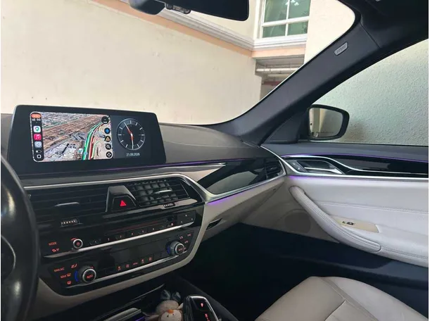 Car image 24