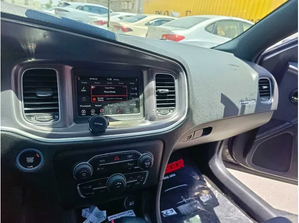 Car image 23