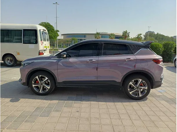 Car image 8