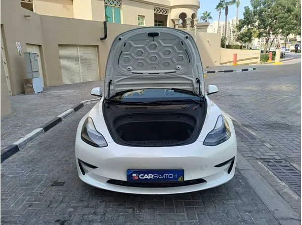Car image 23