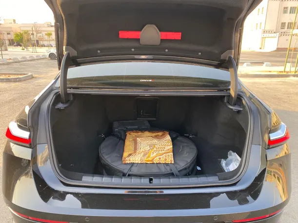 Car image 22