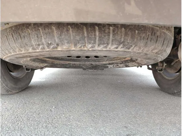 Car image 46