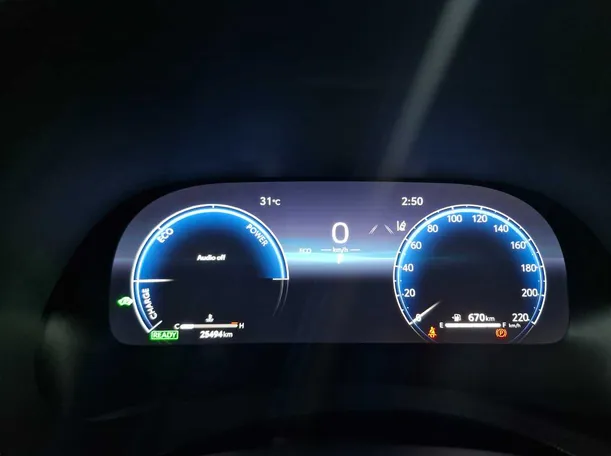 Car image 19