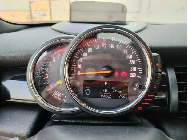 Car image 28