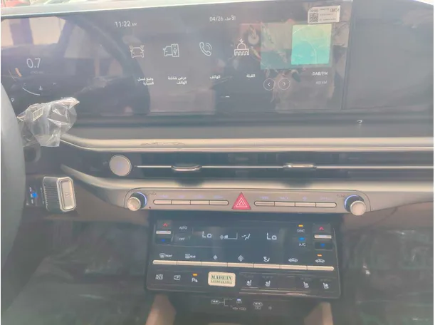 Car image 23