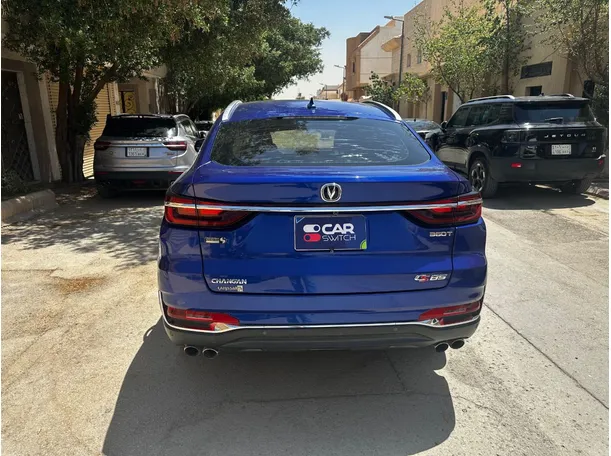 Car image 6