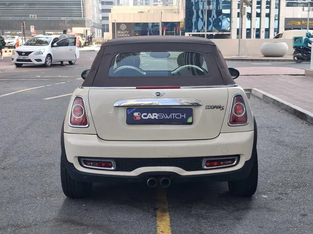 Car image 6