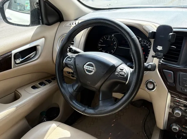 Car image 21