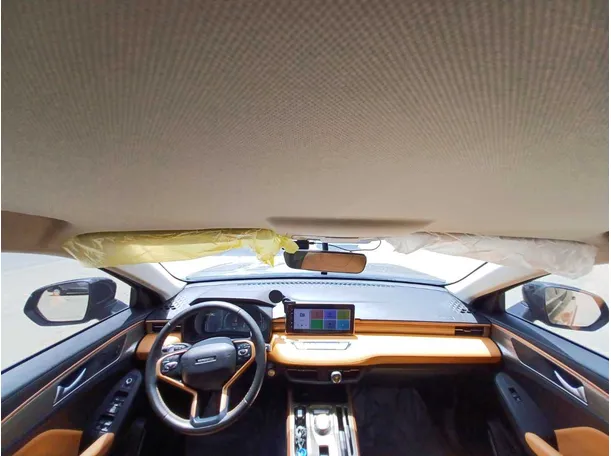 Car image 13