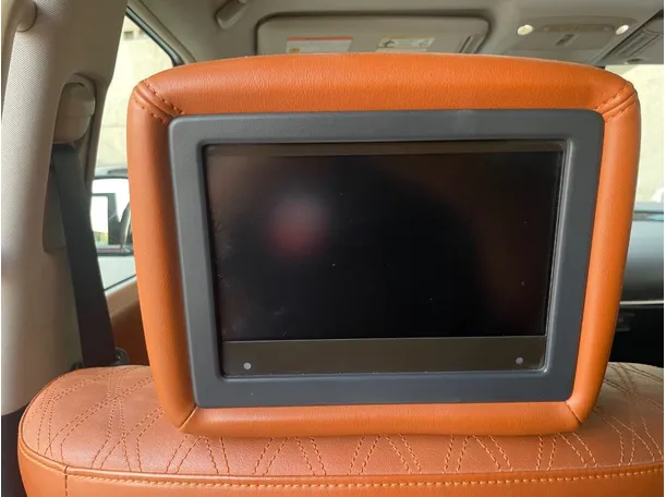 Car image 24