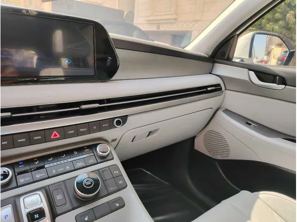 Car image 41