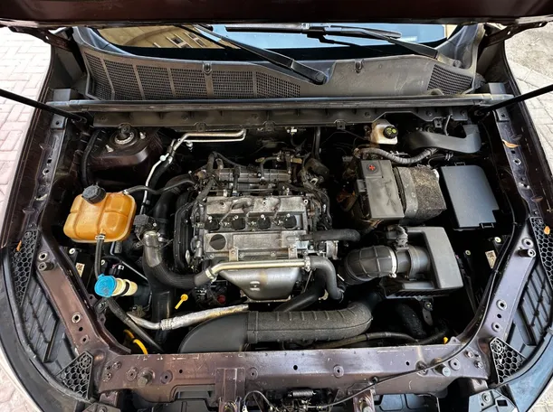 Car image 30
