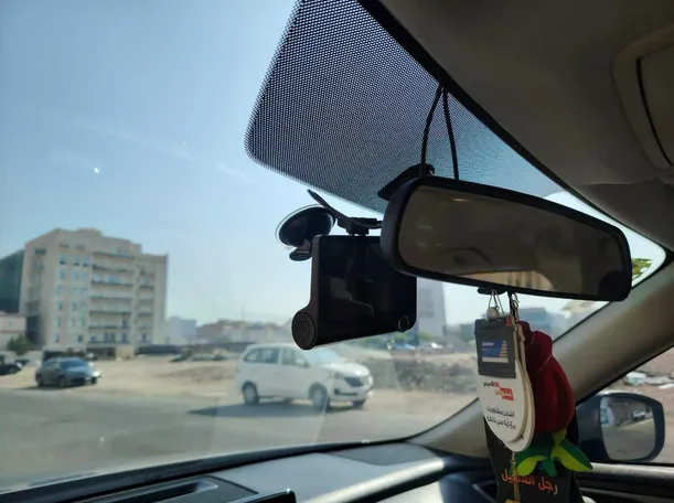 Car image 34
