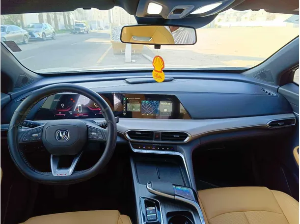Car image 23