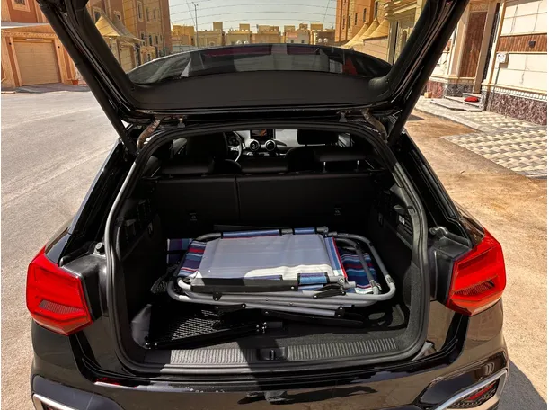 Car image 23