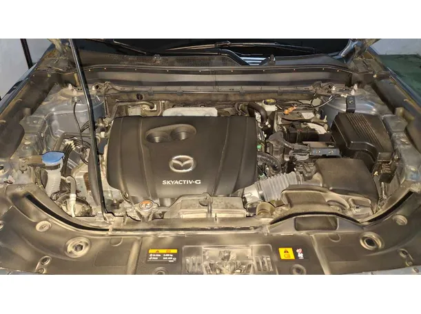 Car image 11
