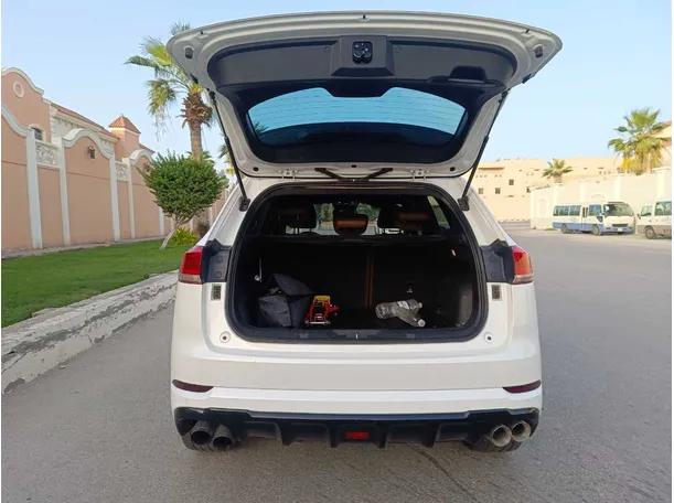 Car image 31