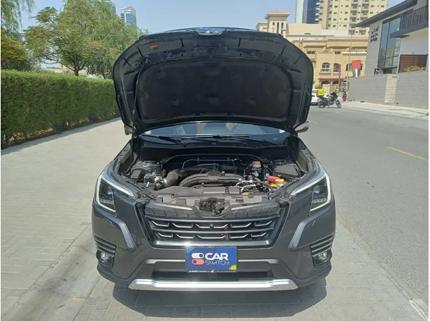 Car image 25