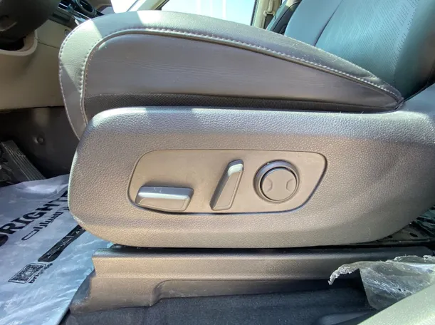 Car image 31