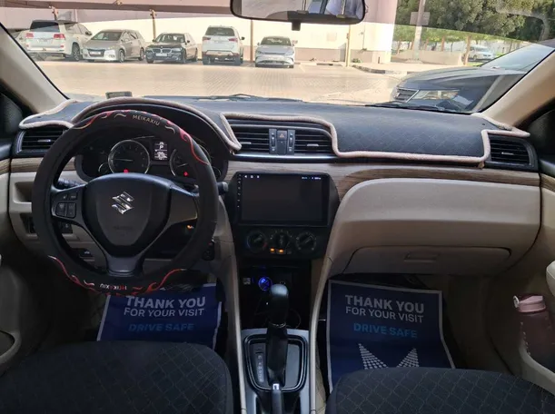 Car image 15