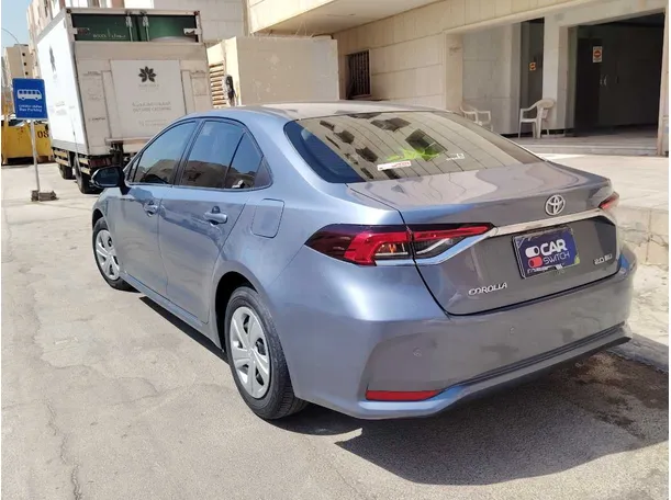Car image 7