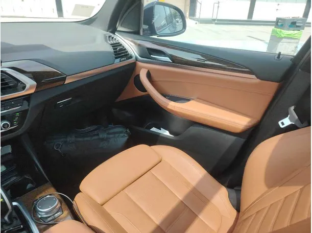 Car image 45