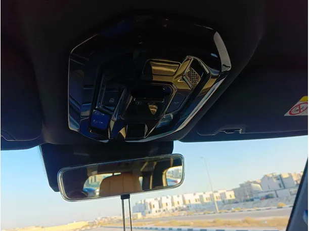 Car image 31