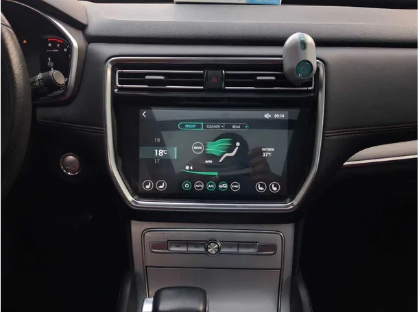 Car image 15
