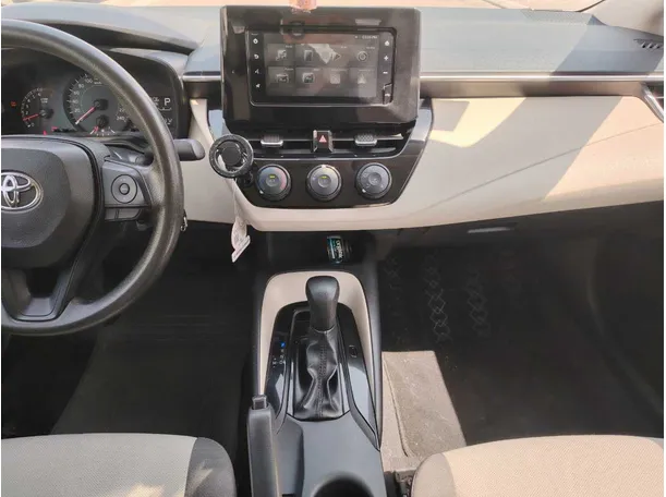 Car image 19