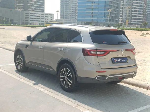 Car image 7
