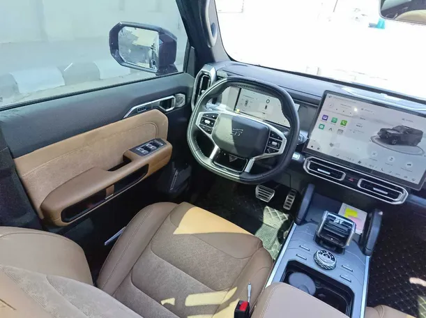 Car image 23