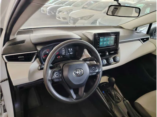 Car image 13