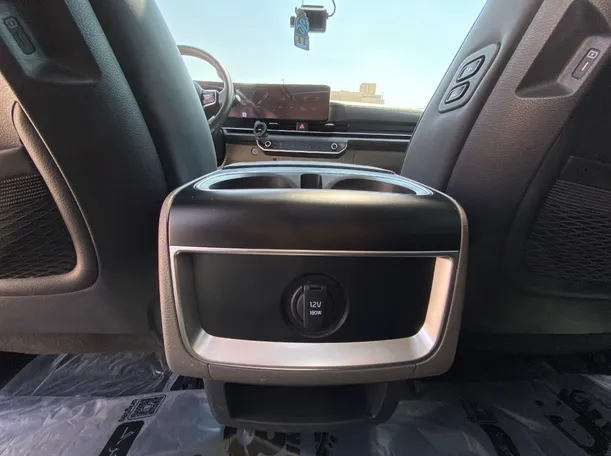 Car image 35