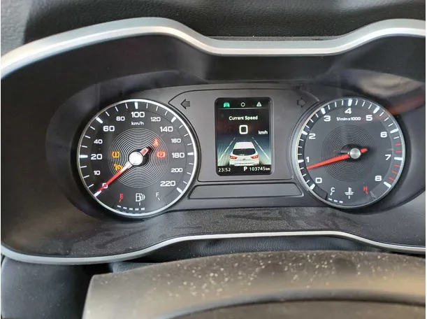 Car image 19