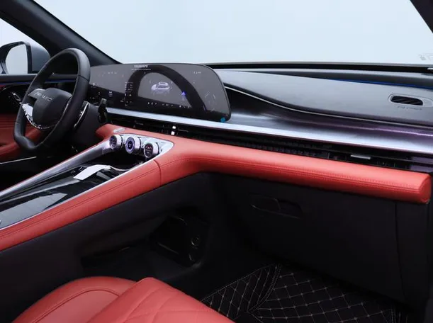 Car image 10