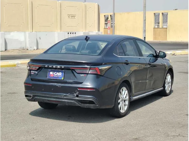 Car image 5