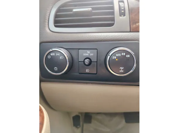 Car image 28