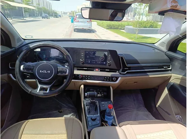 Car image 21