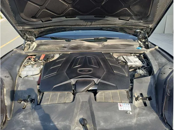 Car image 27