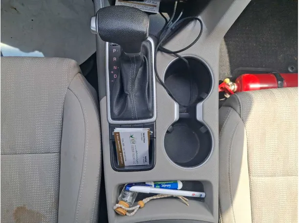 Car image 17