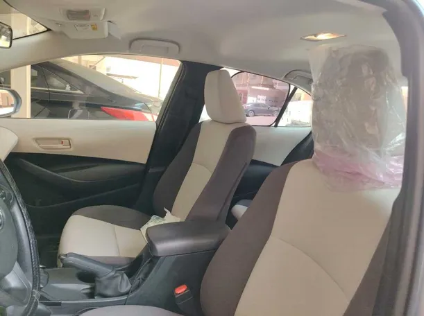 Car image 17