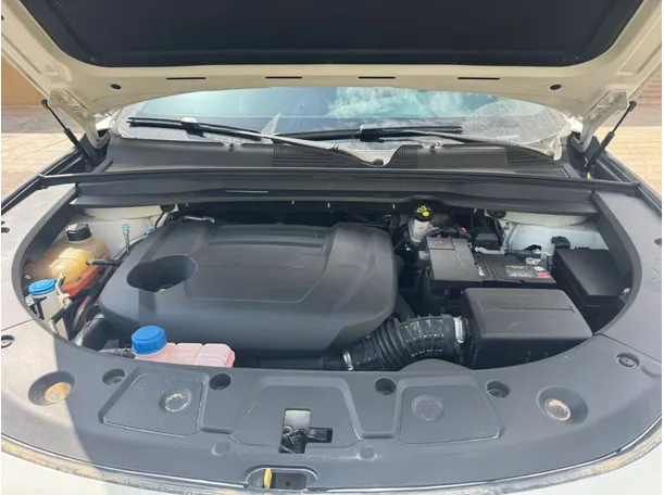 Car image 23