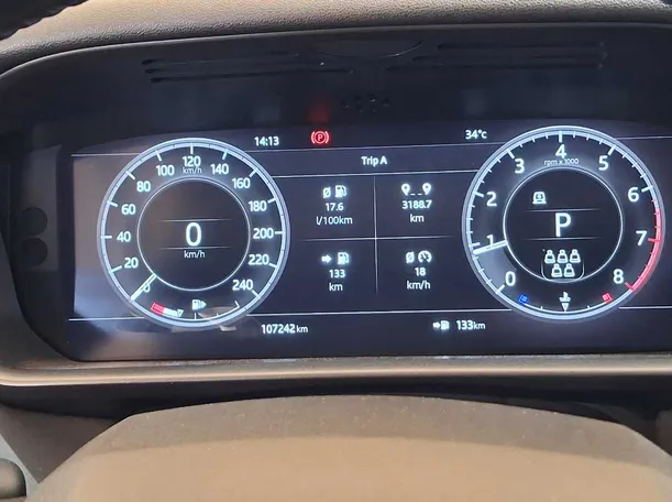 Car image 19