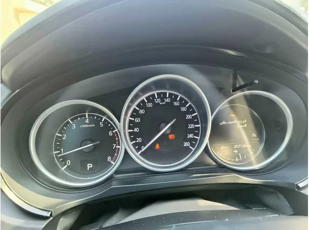 Car image 28
