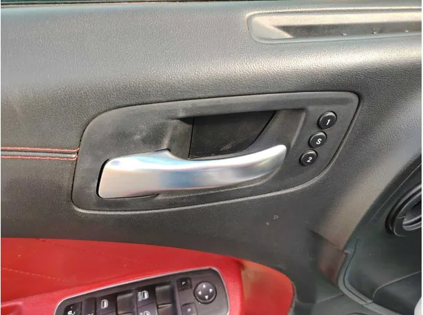 Car image 39