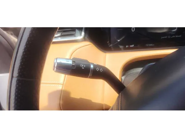 Car image 24