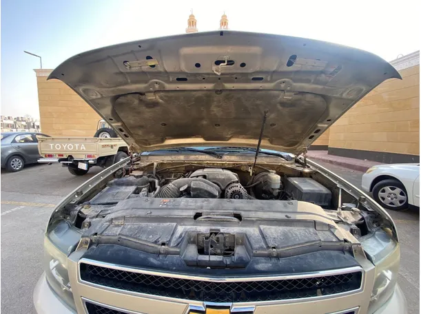 Car image 26