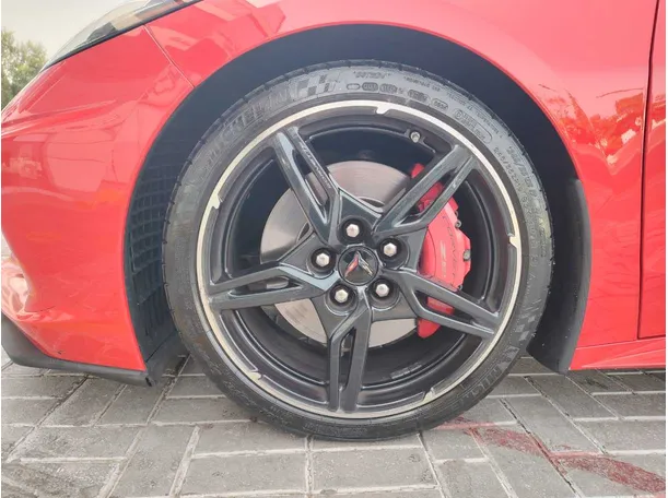 Car image 9