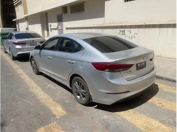 Car image 7